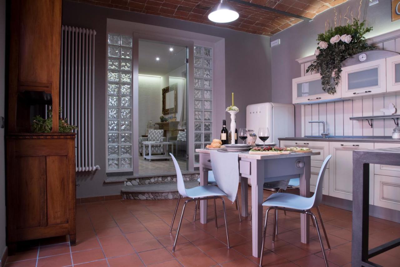Appartamento Vacanze / Holiday Flat Farfalle&Rossobarbera Montegrosso d'Asti Luaran gambar